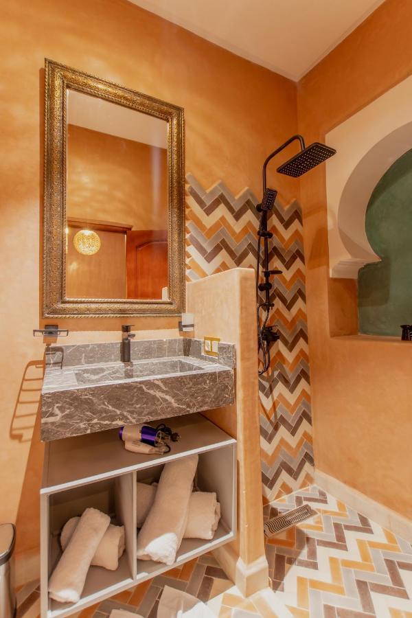 Riad Marrakech Doors Marrakesh Exterior photo